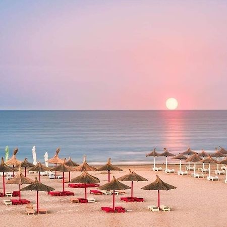 B&P Apartments Mamaia Nord 5 Неводарі Екстер'єр фото